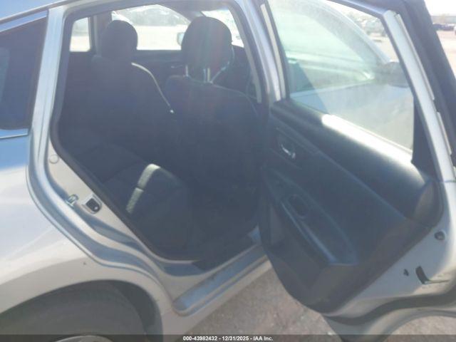 Nissan Altima Image 5