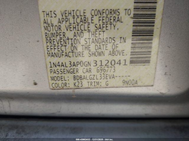 Nissan Altima Image 2