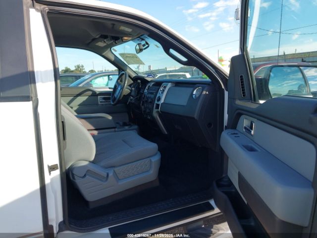 Ford F-150 Xlt Image 14