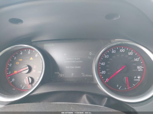 Toyota Camry Xse Image 9