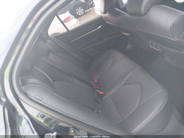 Toyota Camry Xse Image 6