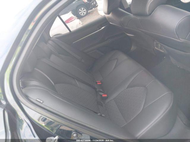 Toyota Camry Xse Image 6