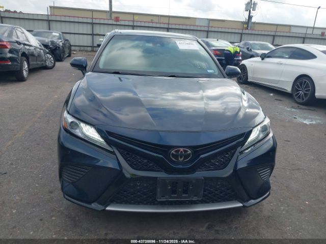 Toyota Camry Xse Image 4