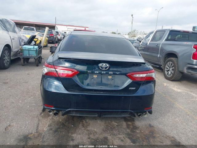 Toyota Camry Xse Image 8