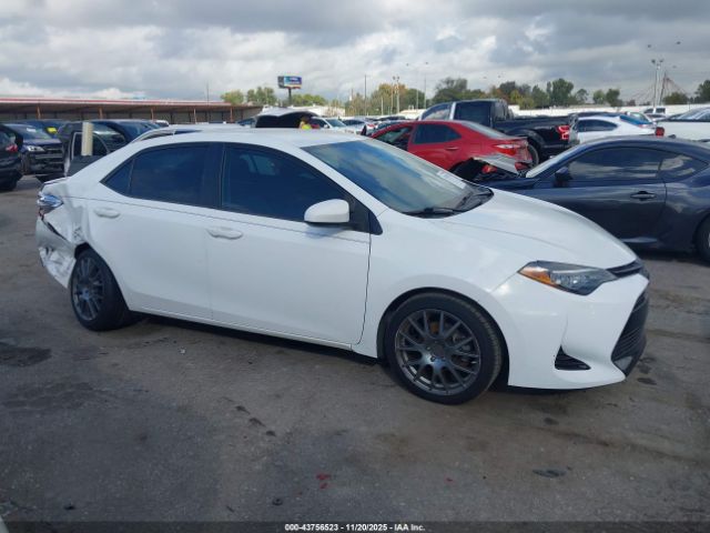 Toyota Corolla Le Image 12