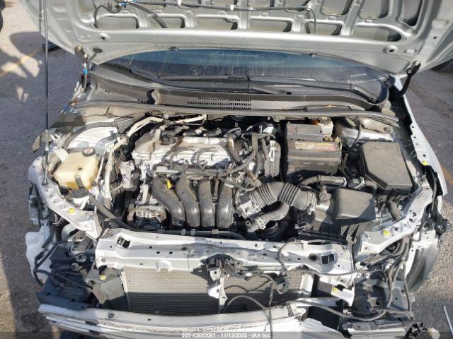 Toyota Corolla Le Image 15