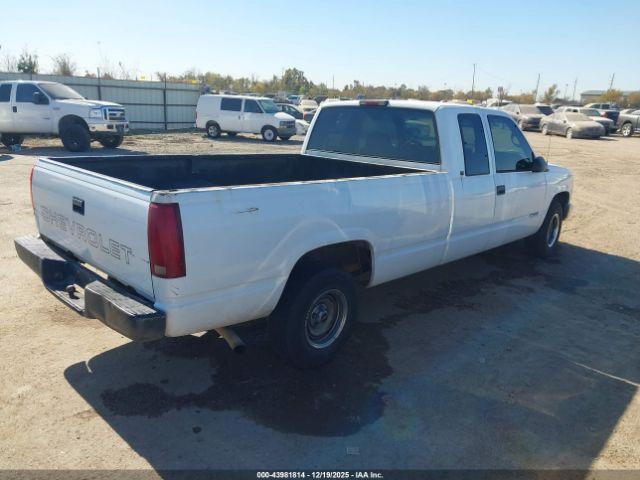 Chevrolet C1500 Fleetside Image 13