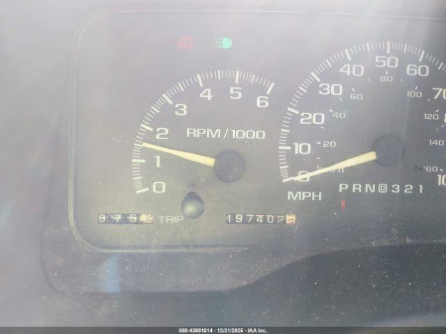 Chevrolet C1500 Fleetside Image 14