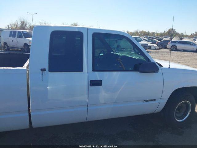 Chevrolet C1500 Fleetside Image 20