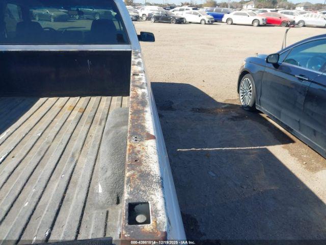 Chevrolet C1500 Fleetside Image 7