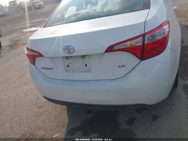 Toyota Corolla Le Image 12