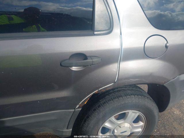 Ford Escape Xlt Image 4