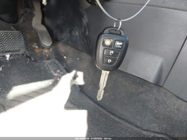 Toyota Corolla Le Image 2