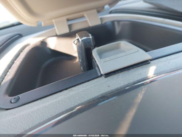 Chevrolet Volt Image 7