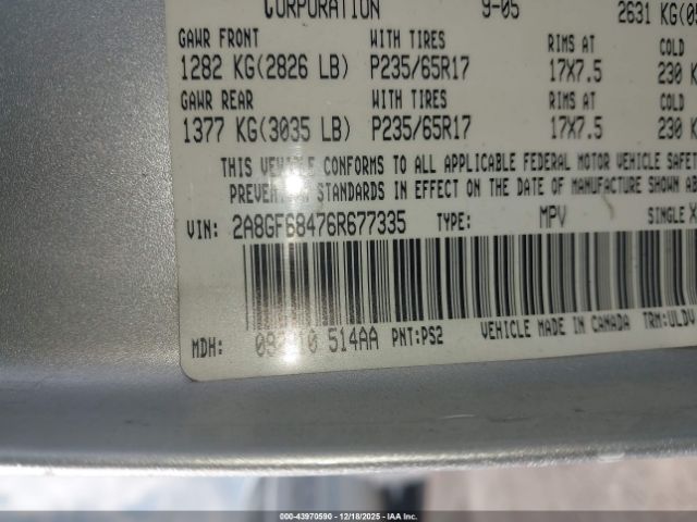 Chrysler Pacifica Touring Image 10