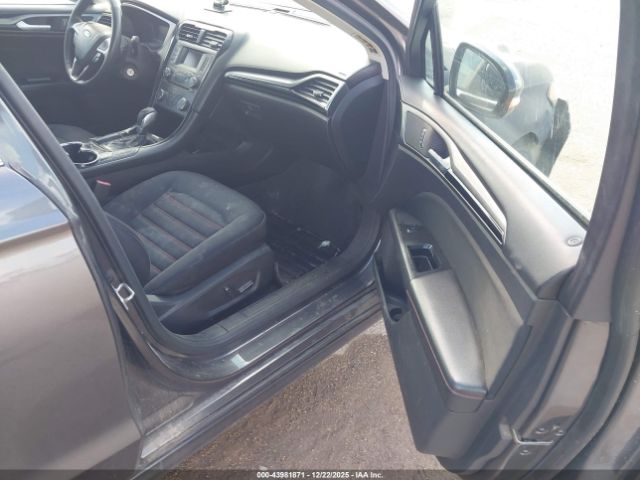 Ford Fusion Se Image 17