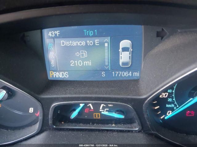 Ford Escape S Image 10