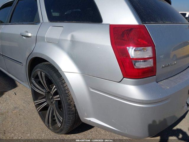 Dodge Magnum Sxt Image 14
