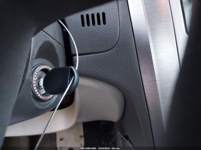 Ford Fusion S Image 6