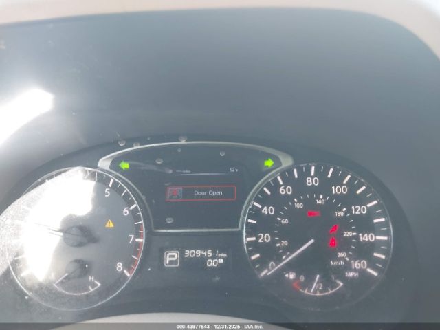 Nissan Pathfinder Sv Image 2