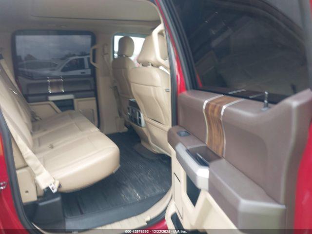 Ford F-150 Lariat Image 11