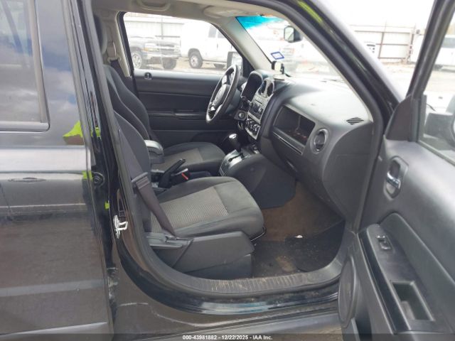 Jeep Patriot Sport Image 8