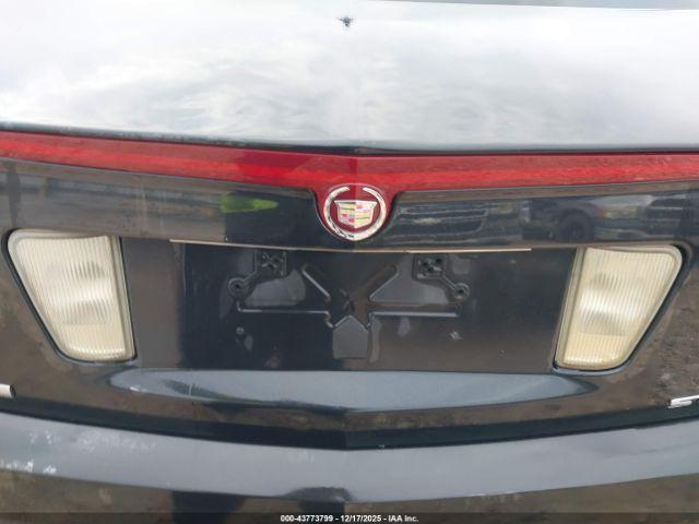 Cadillac STS V8 Image 3