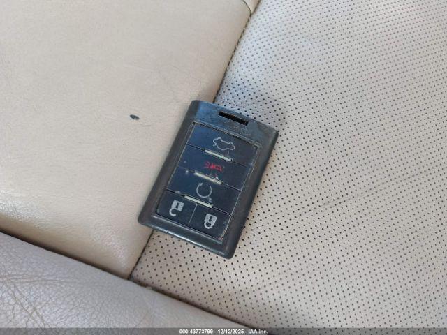 Cadillac STS V8 Image 9