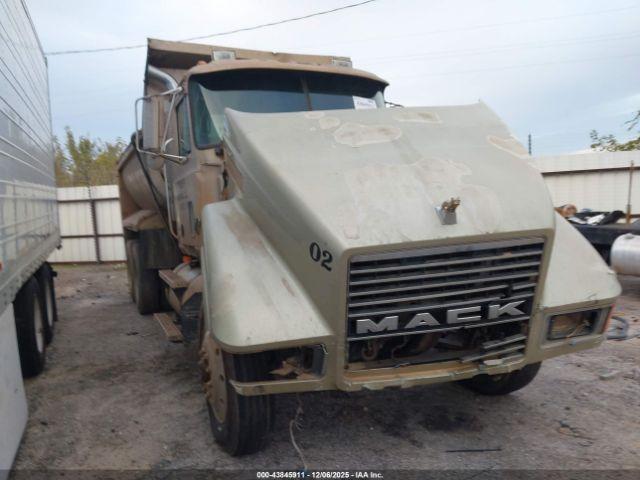  Salvage Mack 600