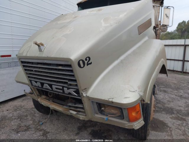 Mack 600 Ch600 Image 8