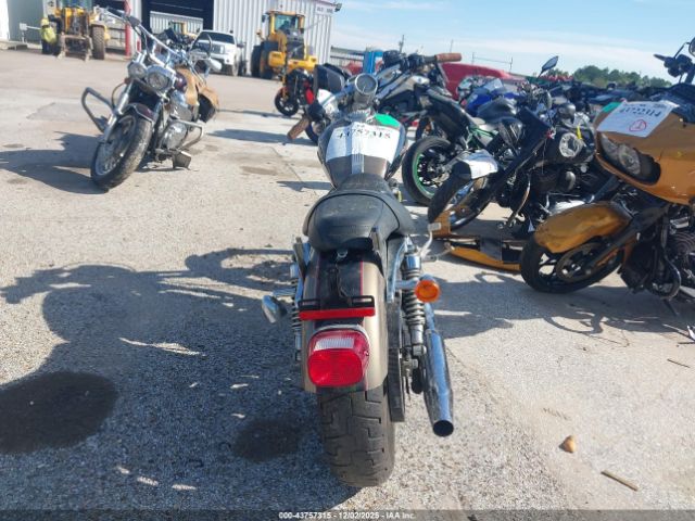 Harley-Davidson Xl1200 C Image 6