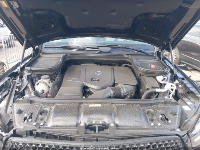 Mercedes-Benz GLE 4matic Image 10