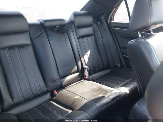 Chrysler 300 300s Image 15