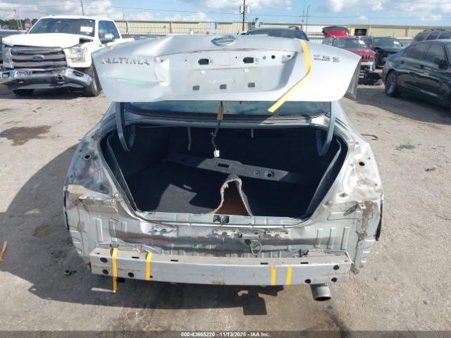 Nissan Altima 2.5 S Image 5