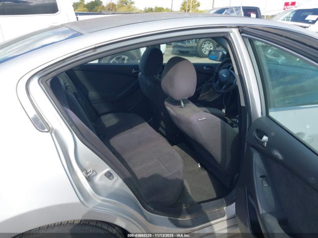 Nissan Altima 2.5 S Image 4