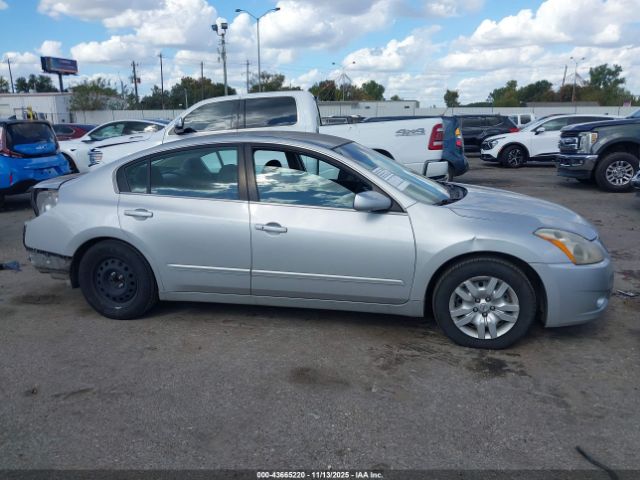 Nissan Altima 2.5 S Image 2