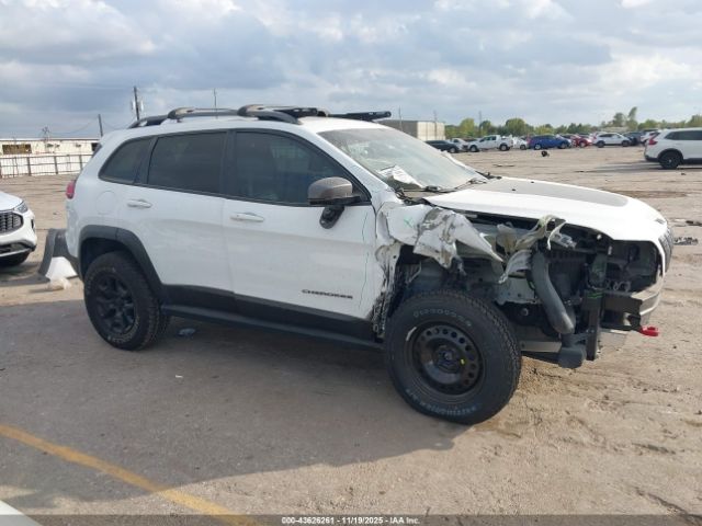 Jeep Cherokee Trailhawk 4x4 Image 12