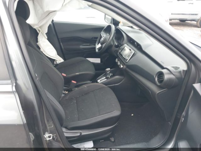 Nissan Kicks S Xtronic Cvt Image 10