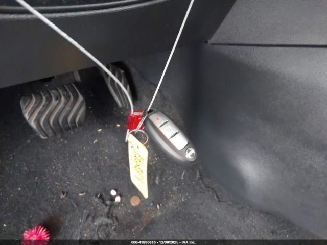 Nissan Kicks S Xtronic Cvt Image 3