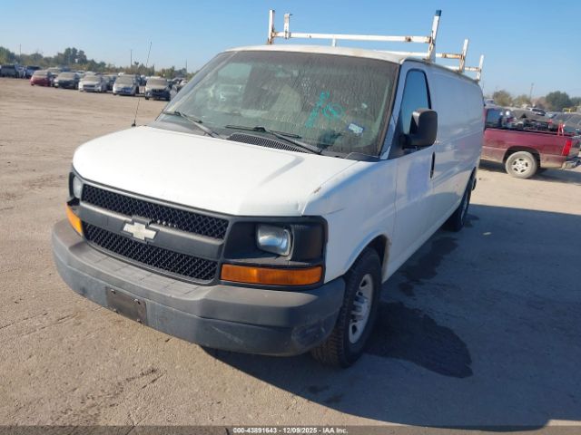Chevrolet Express Work Van Image 4