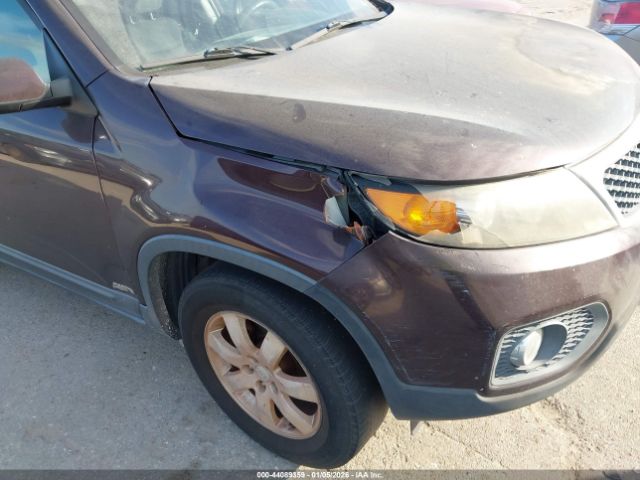 Kia Sorento Lx Image 4