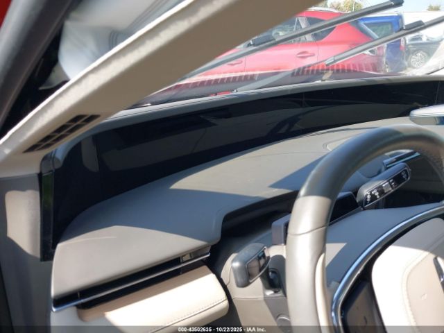 Lincoln Nautilus Reserve Image 15