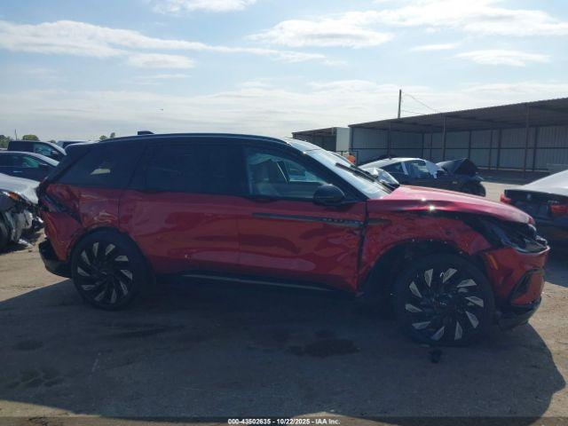 Lincoln Nautilus Reserve Image 12