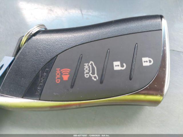 Lexus RX Premium Plus Image 9