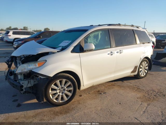 Toyota Sienna Limited V6 Image 3