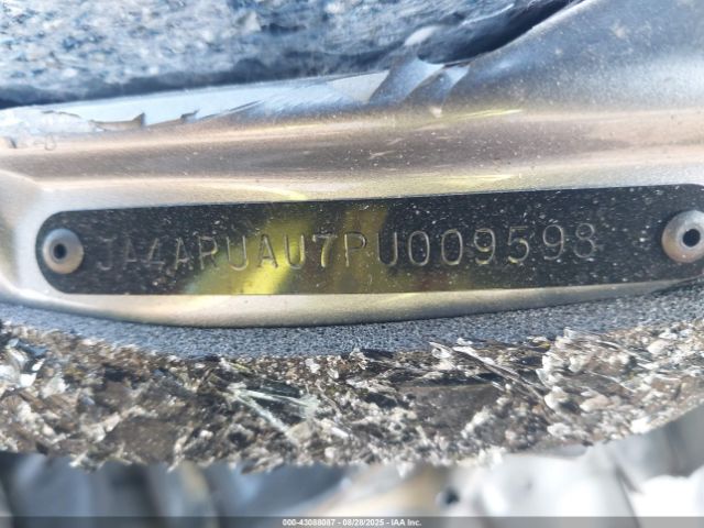 Mitsubishi Outlander 2.0 Se Awc Image 11