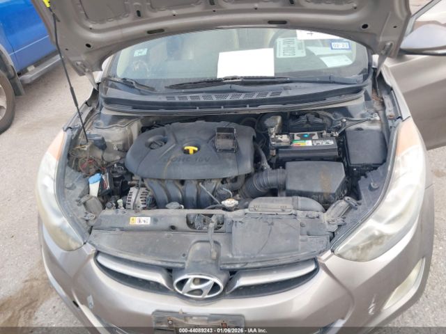 Hyundai ELANTRA Limited Image 11