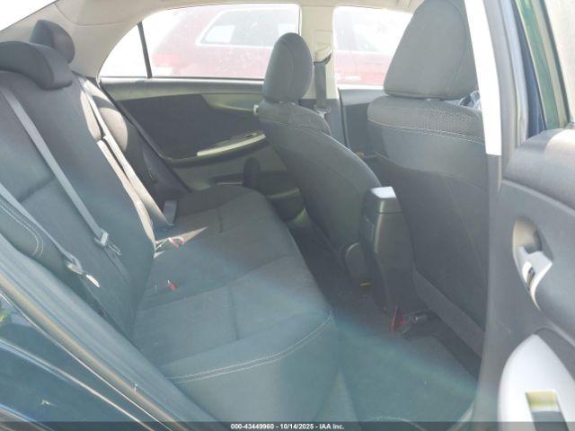 Toyota Corolla S Image 9