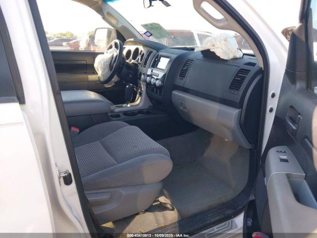 Toyota Tundra Sr5 5.7l V8 Image 15