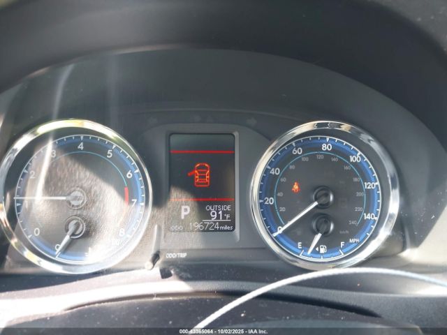 Toyota Corolla Le Image 9